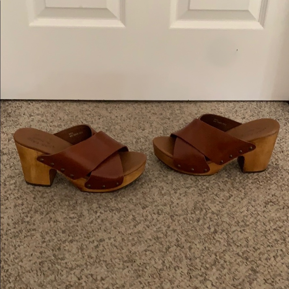 Kork Ease chestnut platform studded heels sandals